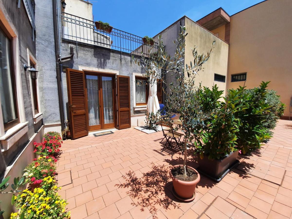 Il Borghetto Di San Giuseppe Etnarooms&Apartments Nicolosi Exterior foto
